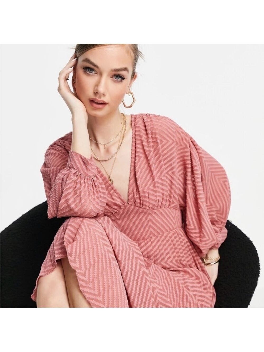 235. NWOT! ASOS DESIGN pleated batwing midi dress in chevron dobby in dusky pink